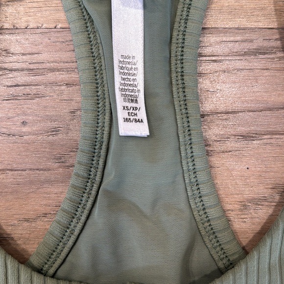 Victoria's Secret XS Victoria Sport Racerback Spaghetti Strap Green Bodysuit - Picture 3 of 8